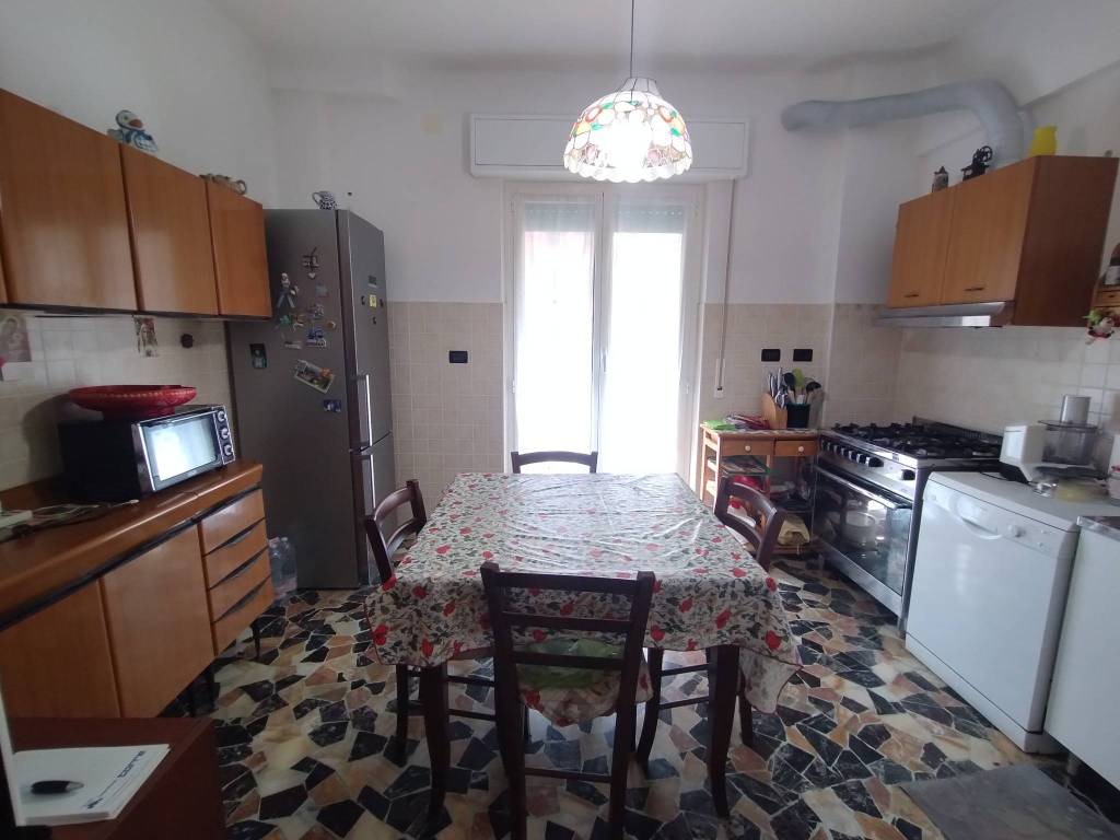 appartamento in vendita a Genova in zona Bolzaneto