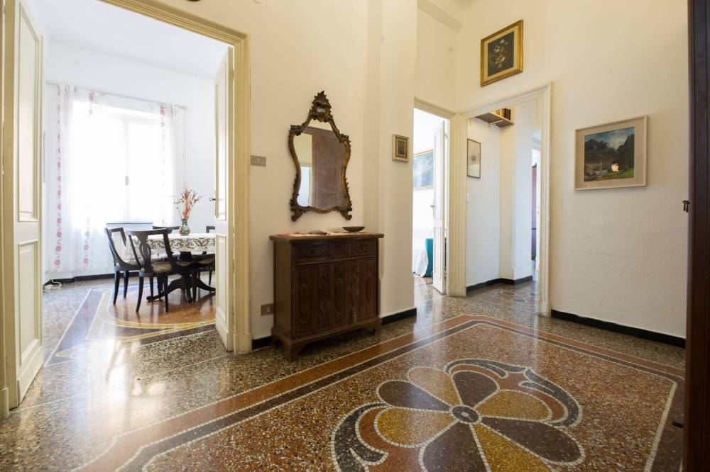 appartamento in vendita a Genova in zona Castelletto
