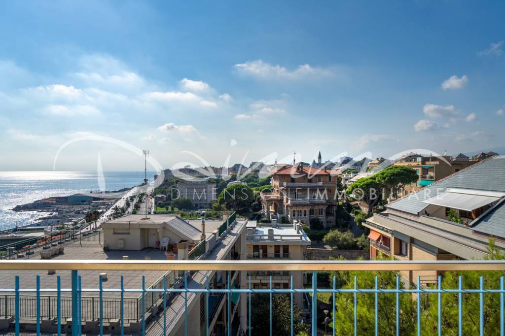 appartamento in vendita a Genova in zona Albaro