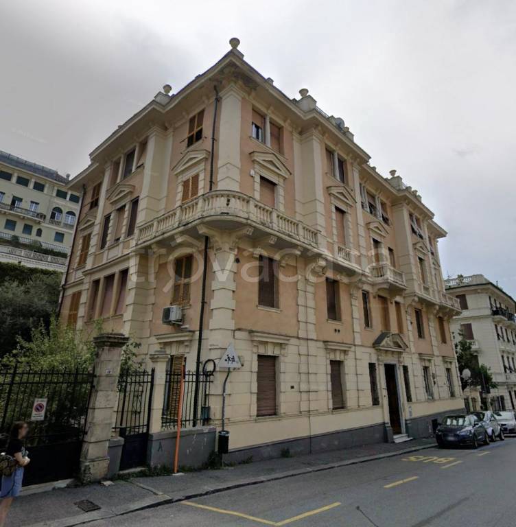 appartamento in vendita a Genova in zona Albaro