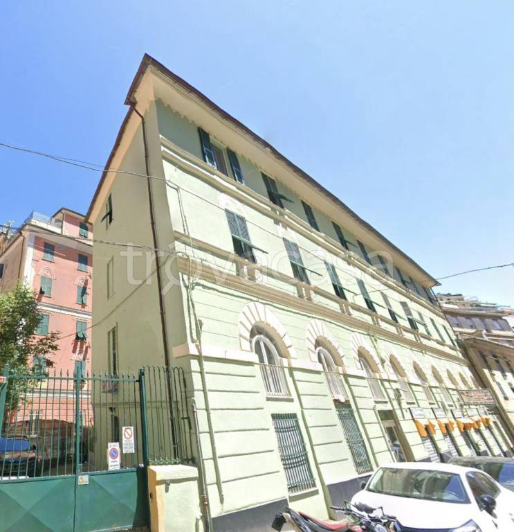 appartamento in vendita a Genova in zona Lagaccio / Granarolo