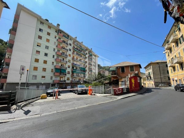 appartamento in vendita a Genova in zona Quezzi