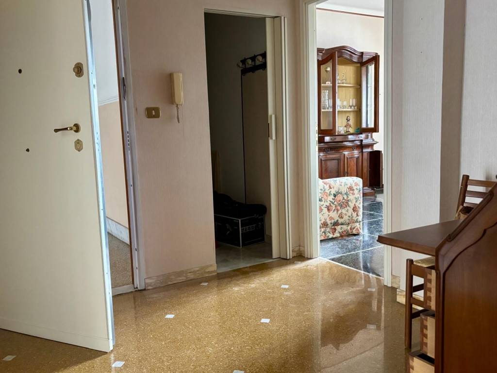 appartamento in vendita a Genova in zona Marassi