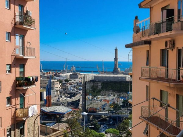 appartamento in vendita a Genova in zona Sampierdarena
