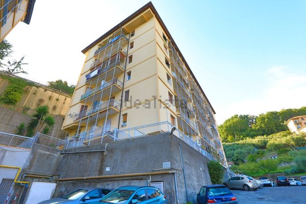 appartamento in vendita a Genova in zona Molassana