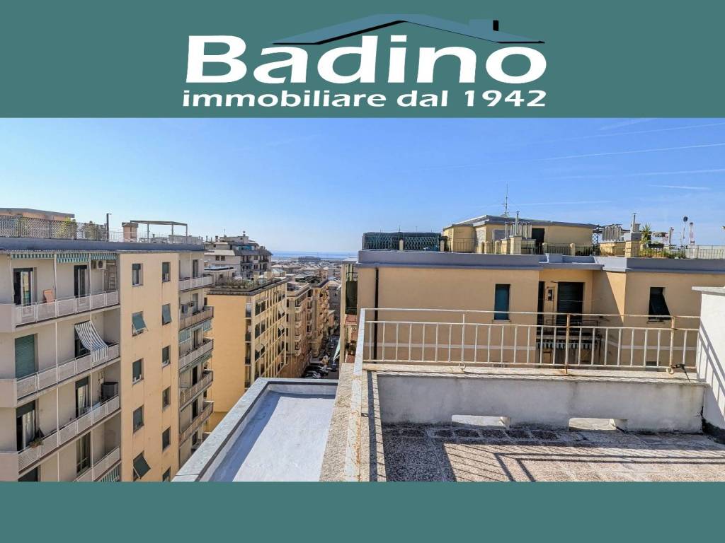 appartamento in vendita a Genova in zona Sestri Ponente