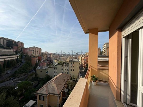 appartamento in vendita a Genova in zona Marassi