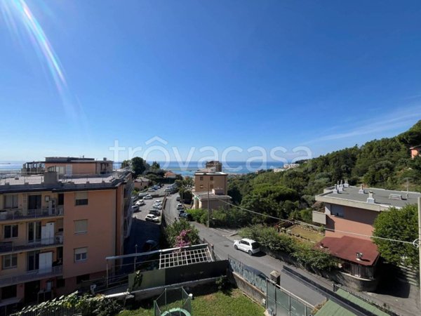appartamento in vendita a Genova in zona Sestri Ponente