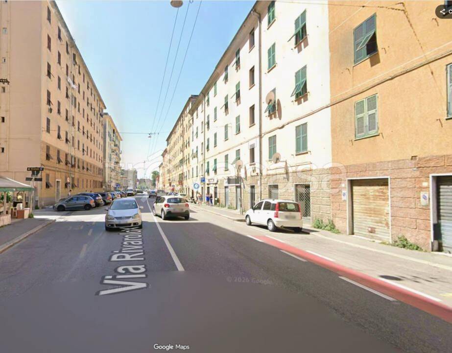 appartamento in vendita a Genova in zona Rivarolo
