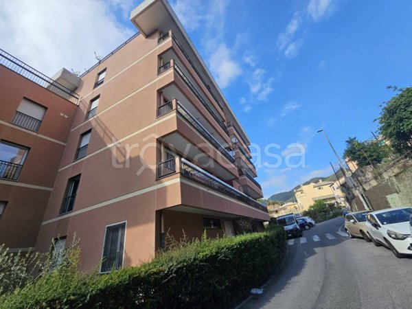appartamento in vendita a Genova in zona Sestri Ponente