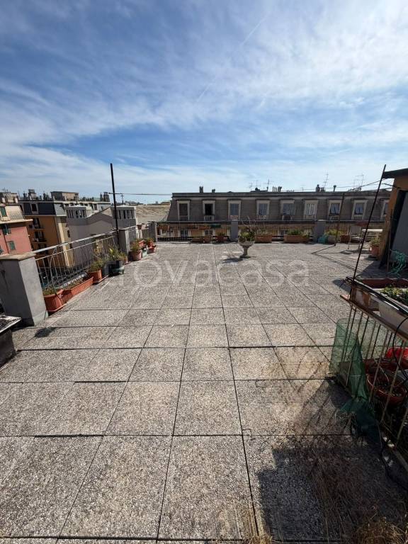 appartamento in vendita a Genova in zona Cornigliano