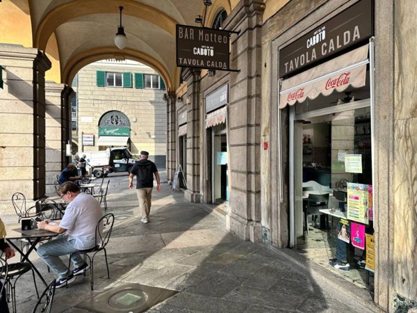 appartamento in vendita a Genova in zona Sottoripa / Maddalena / Molo