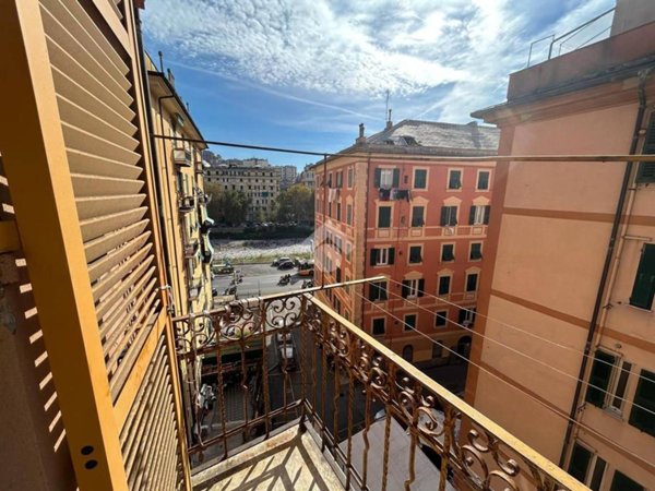 appartamento in vendita a Genova in zona Marassi