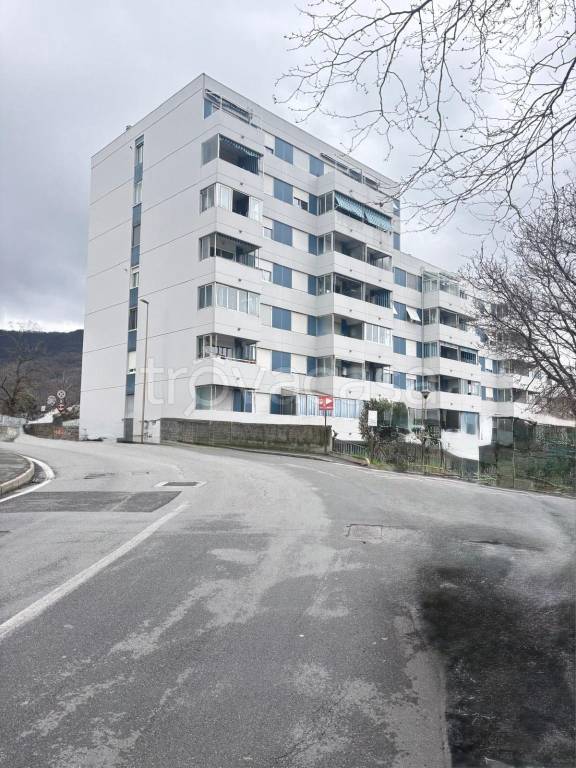 appartamento in vendita a Genova in zona Rivarolo