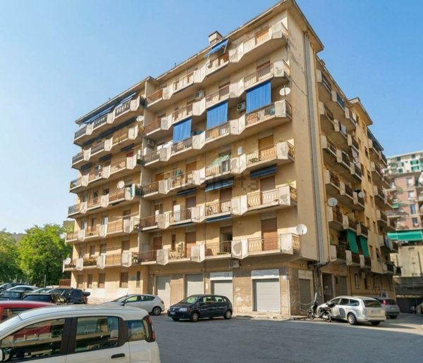 appartamento in vendita a Genova in zona Palmaro / Pra'
