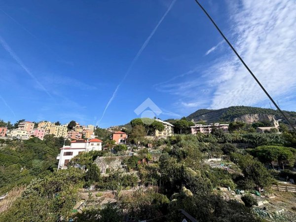 appartamento in vendita a Genova in zona Sestri Ponente