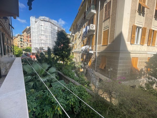 appartamento in vendita a Genova in zona Pegli