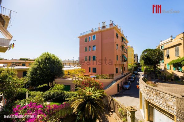 appartamento in vendita a Genova in zona Albaro