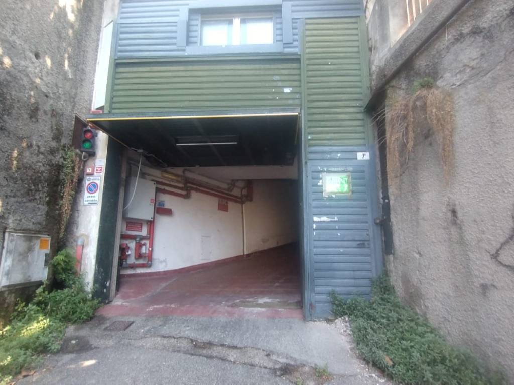 box auto in vendita a Genova in zona Albaro
