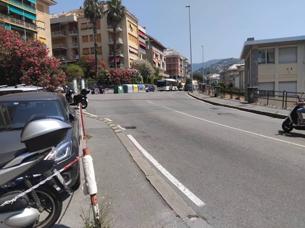 box auto in vendita a Genova in zona Albaro