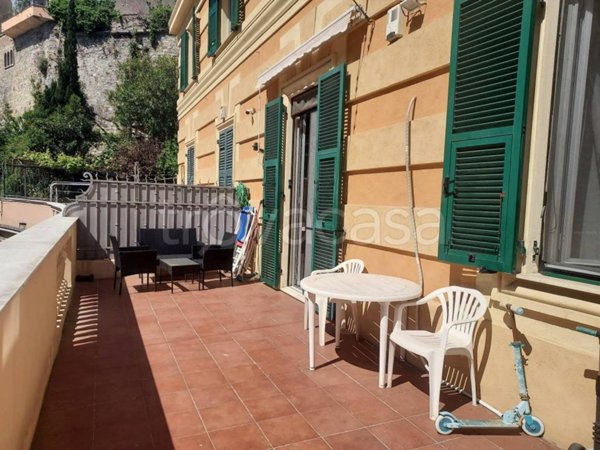 appartamento in vendita a Genova in zona Foce