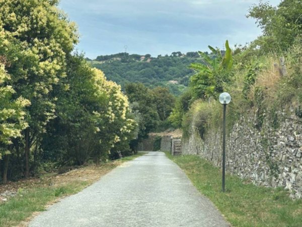 casa indipendente in vendita a Genova in zona Bolzaneto