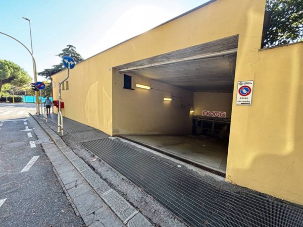 box auto in vendita a Genova in zona Albaro