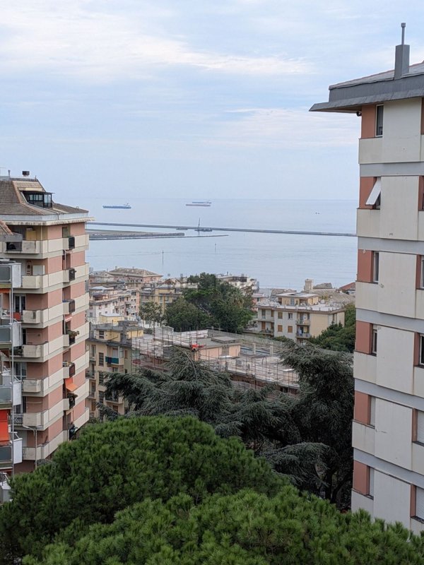 appartamento in vendita a Genova in zona Pegli