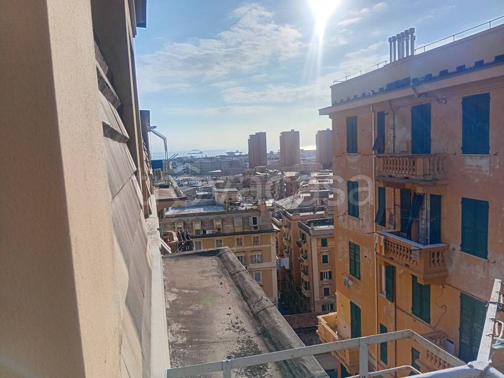 appartamento in vendita a Genova in zona Sampierdarena