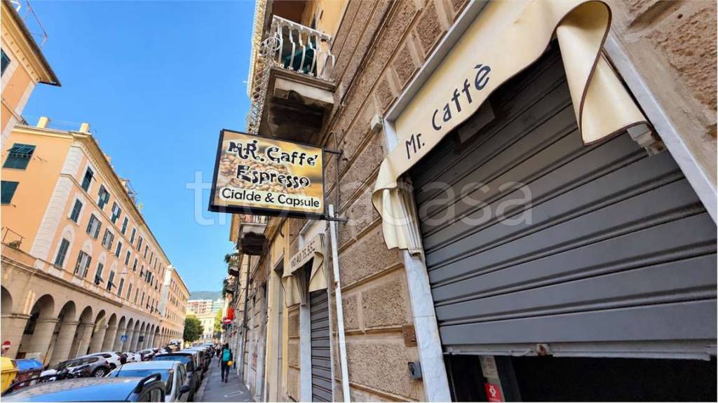 appartamento in vendita a Genova in zona Sestri Ponente