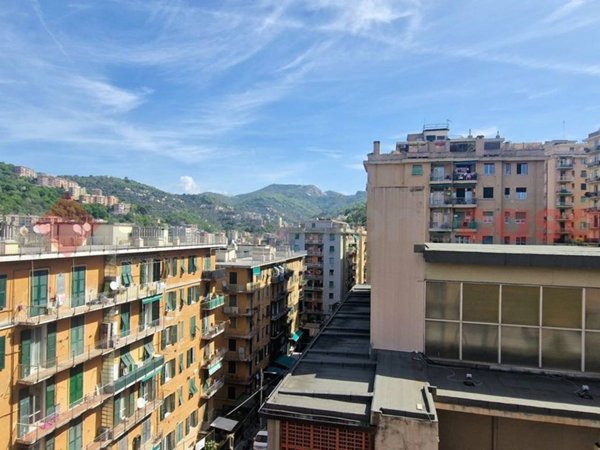appartamento in vendita a Genova in zona Marassi