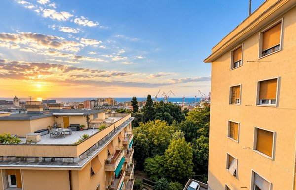 appartamento in vendita a Genova in zona Sestri Ponente