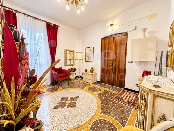 appartamento in vendita a Genova in zona Marassi