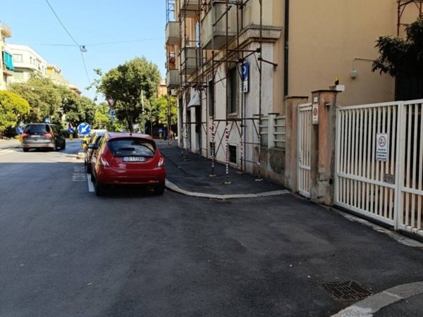 box auto in vendita a Genova in zona Albaro
