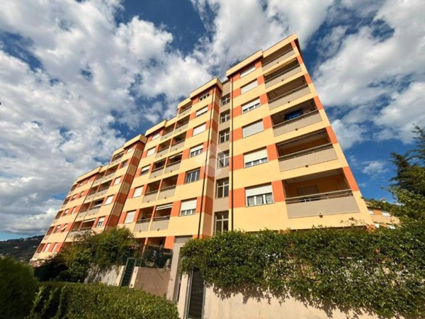 appartamento in vendita a Genova in zona Voltri