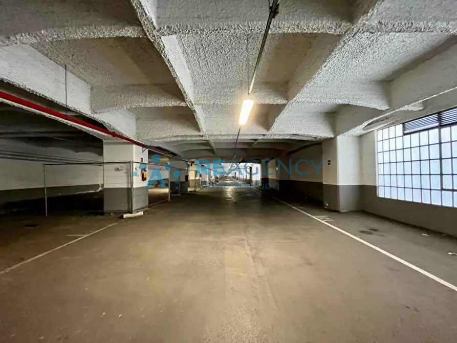 box auto in vendita a Genova in zona Foce