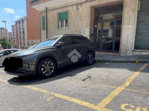 box auto in vendita a Genova in zona Marassi