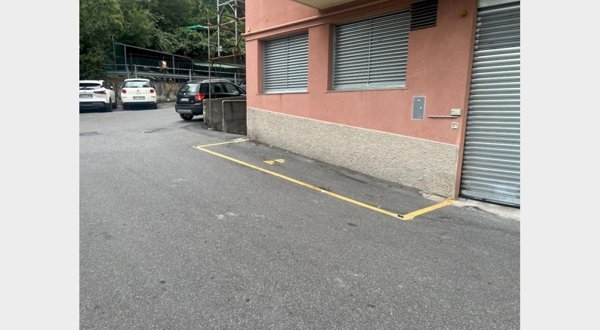 box auto in vendita a Genova