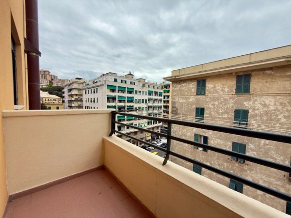 appartamento in vendita a Genova in zona Marassi