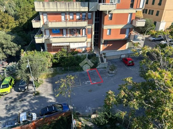 box auto in vendita a Genova in zona Sturla