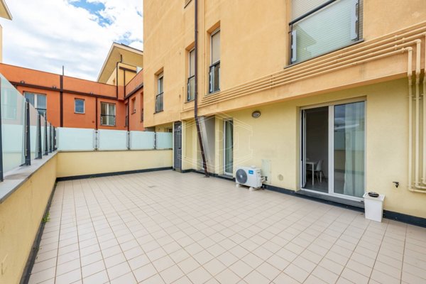 appartamento in vendita a Genova in zona Sestri Ponente