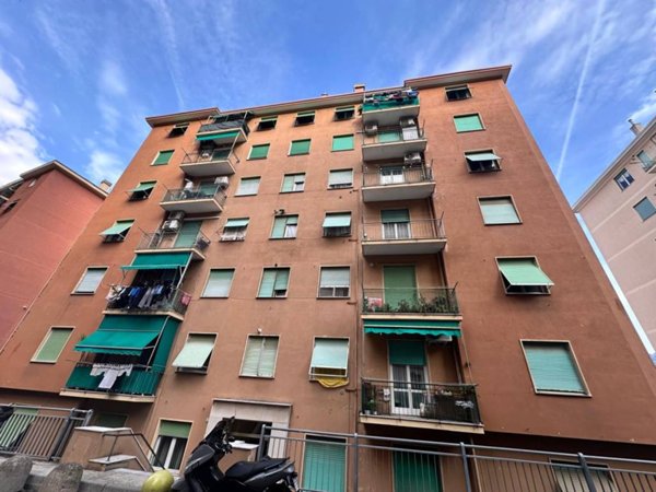 appartamento in vendita a Genova in zona Marassi