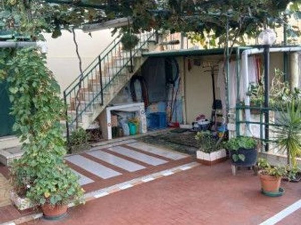 appartamento in vendita a Genova in zona Cornigliano
