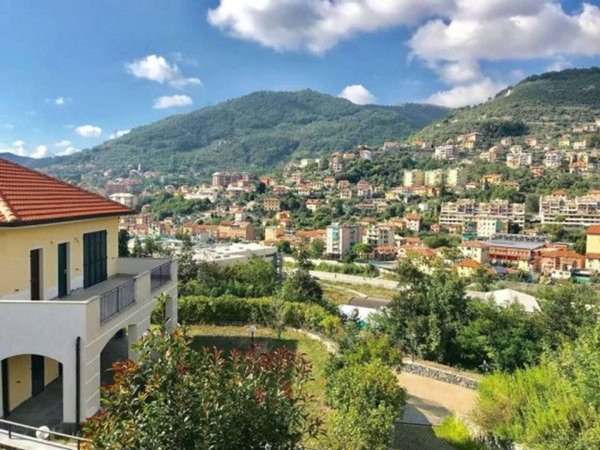 appartamento in vendita a Genova in zona Bavari