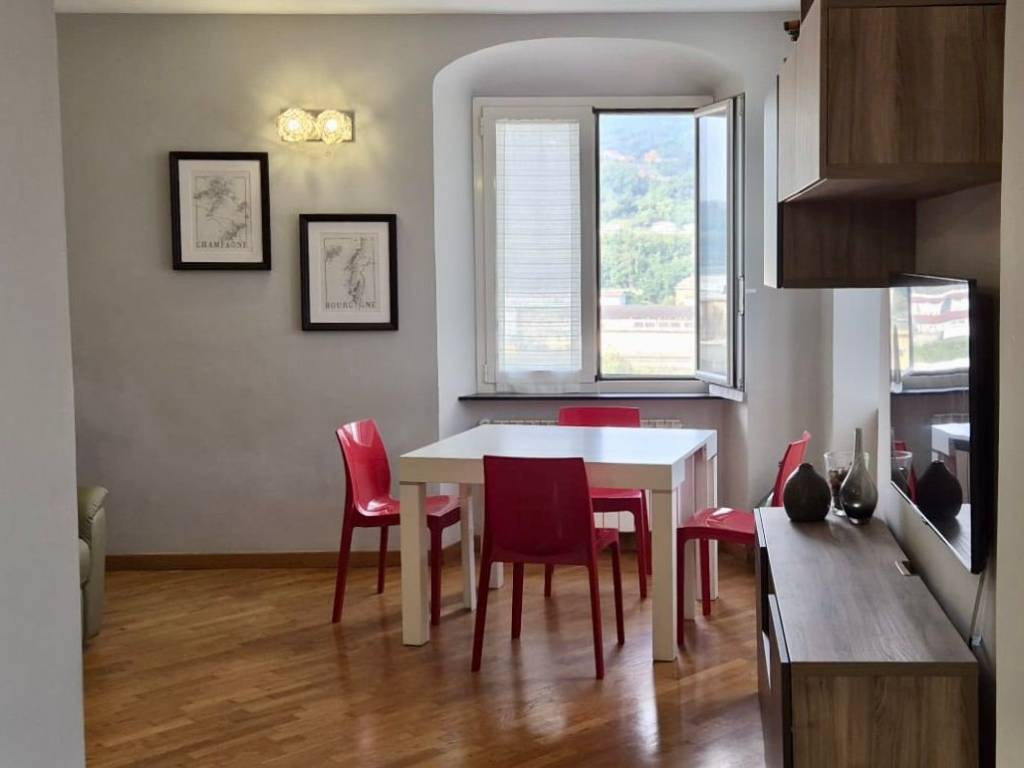 appartamento in vendita a Genova in zona Bolzaneto