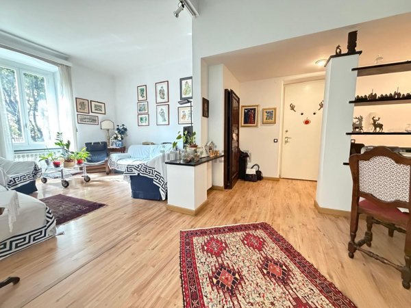appartamento in vendita a Genova in zona San Vincenzo