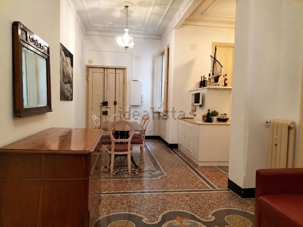 appartamento in vendita a Genova in zona Carignano