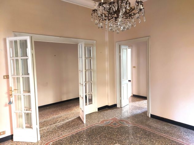 appartamento in vendita a Genova in zona Sestri Ponente