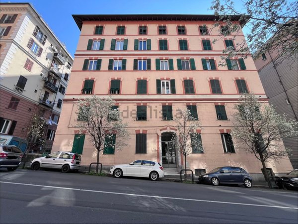 appartamento in vendita a Genova in zona Lagaccio / Granarolo