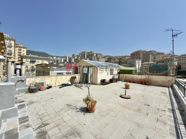 appartamento in vendita a Genova in zona Lagaccio / Granarolo
